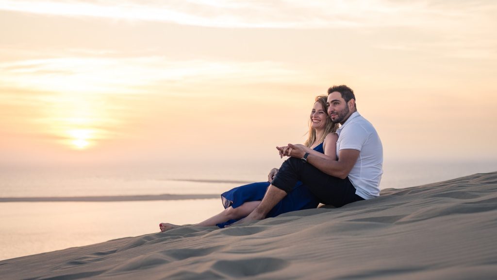 Couple sur la dune du pilat
